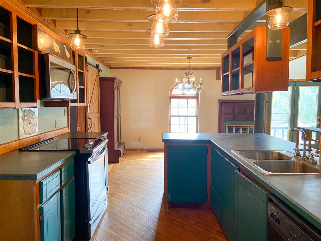 Snug Harbor - Residential