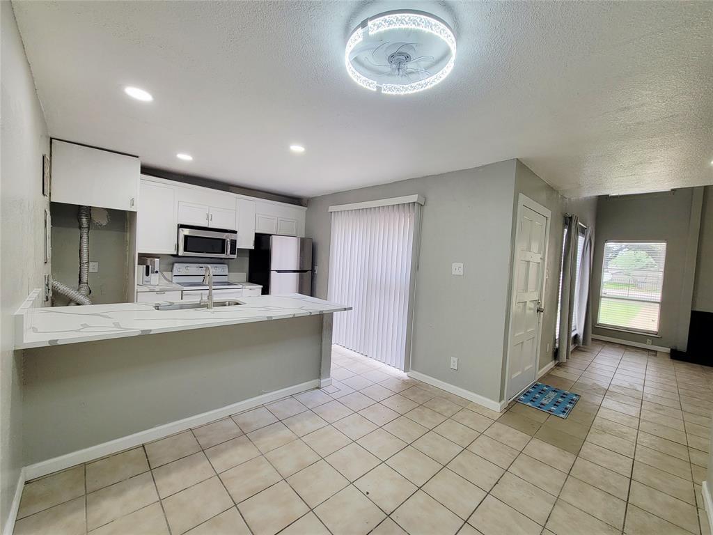 Woodhaven Condo - Residential