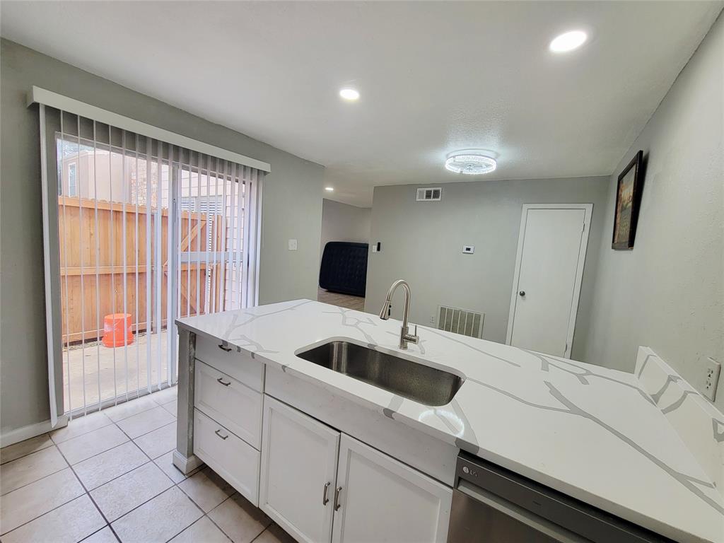 Woodhaven Condo - Residential