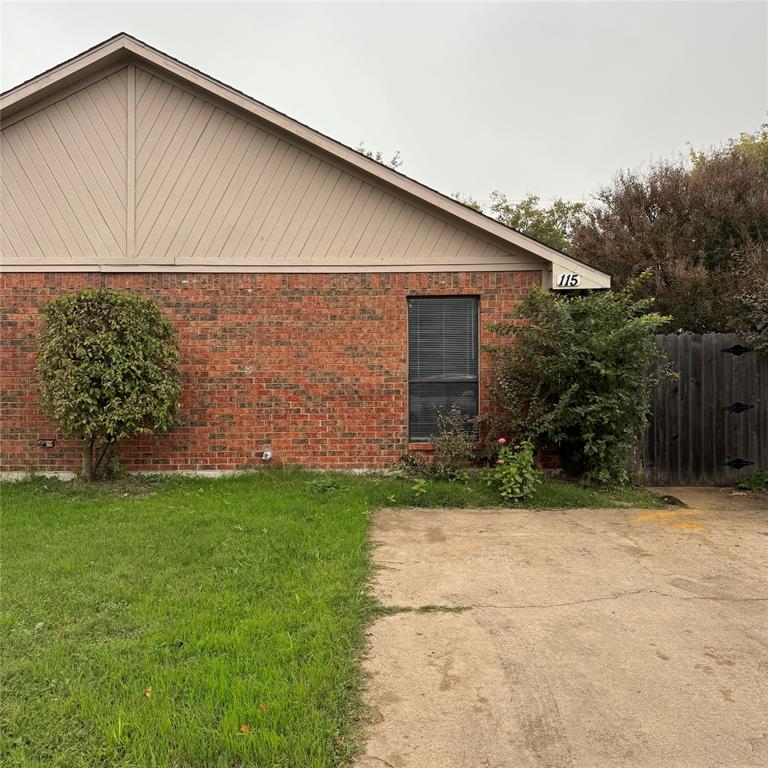 Move-in Ready! Clean 2 bedroom, 1 bathroom duplex with fenced yard. Granite countertops in kitchen. Convenient to Highway 287 and Interstate 35 for an easy commute to DFW. Zoned Waxahachie ISD, within walking distance to Wedgeworth Elementary. Minutes away from entertainment, dining, shopping, and healthcare. $43.00 application fee per person over the age of 18 residing there, $1,125 deposit. No animals.