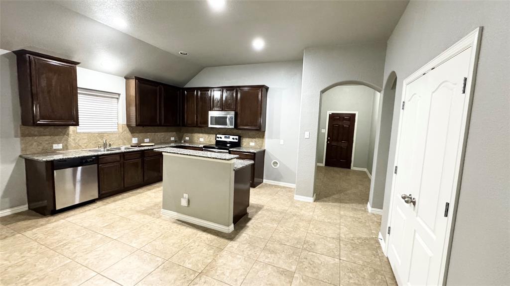 Mountani Crk Mdws Ph III - Residential