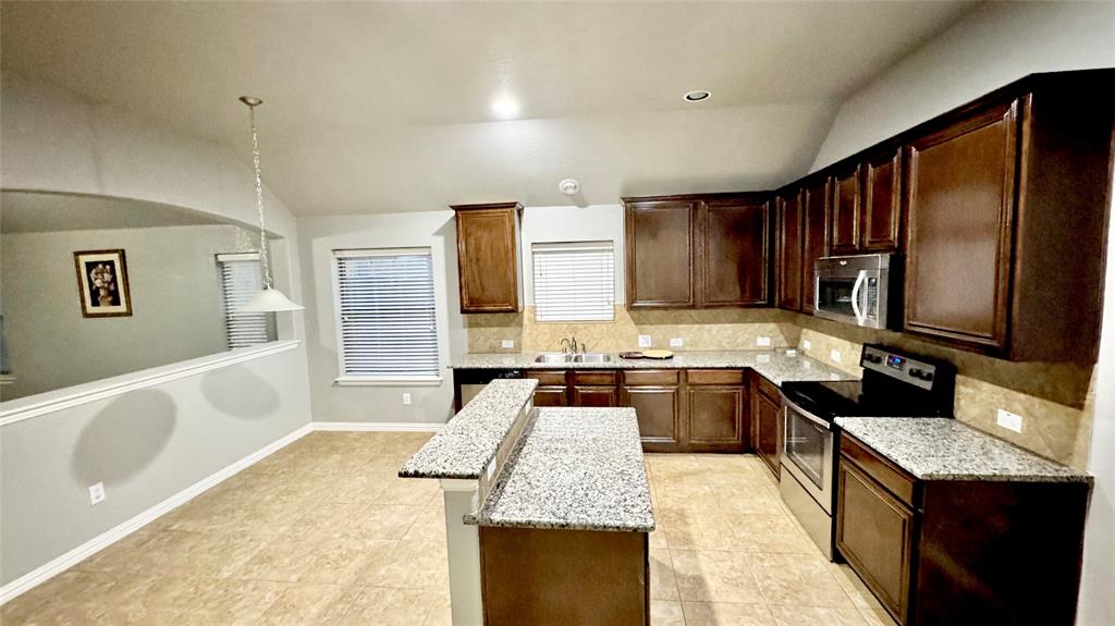 Mountani Crk Mdws Ph III - Residential