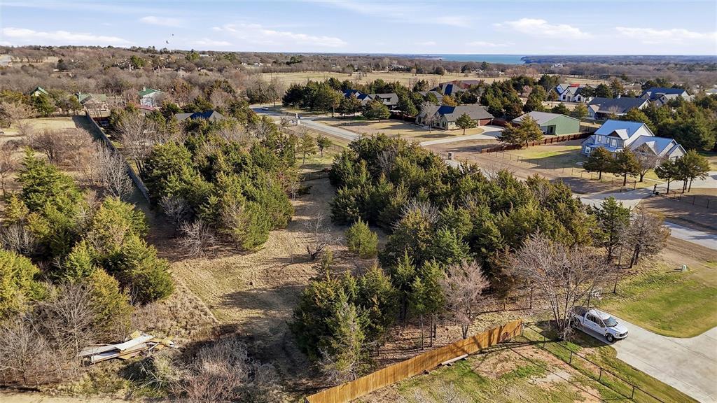 Brandon V Lake Living - Land