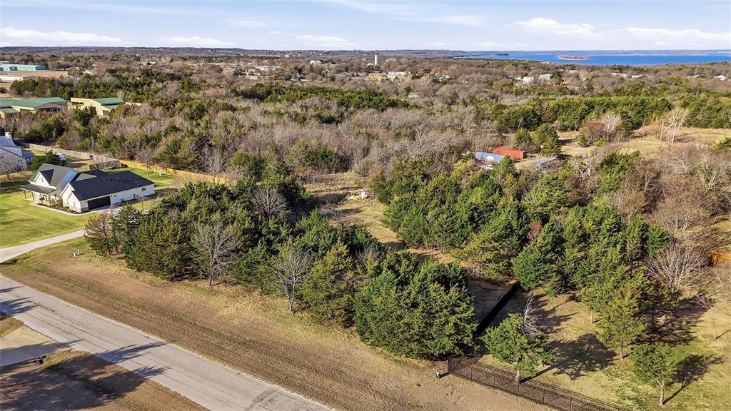 Brandon V Lake Living - Land