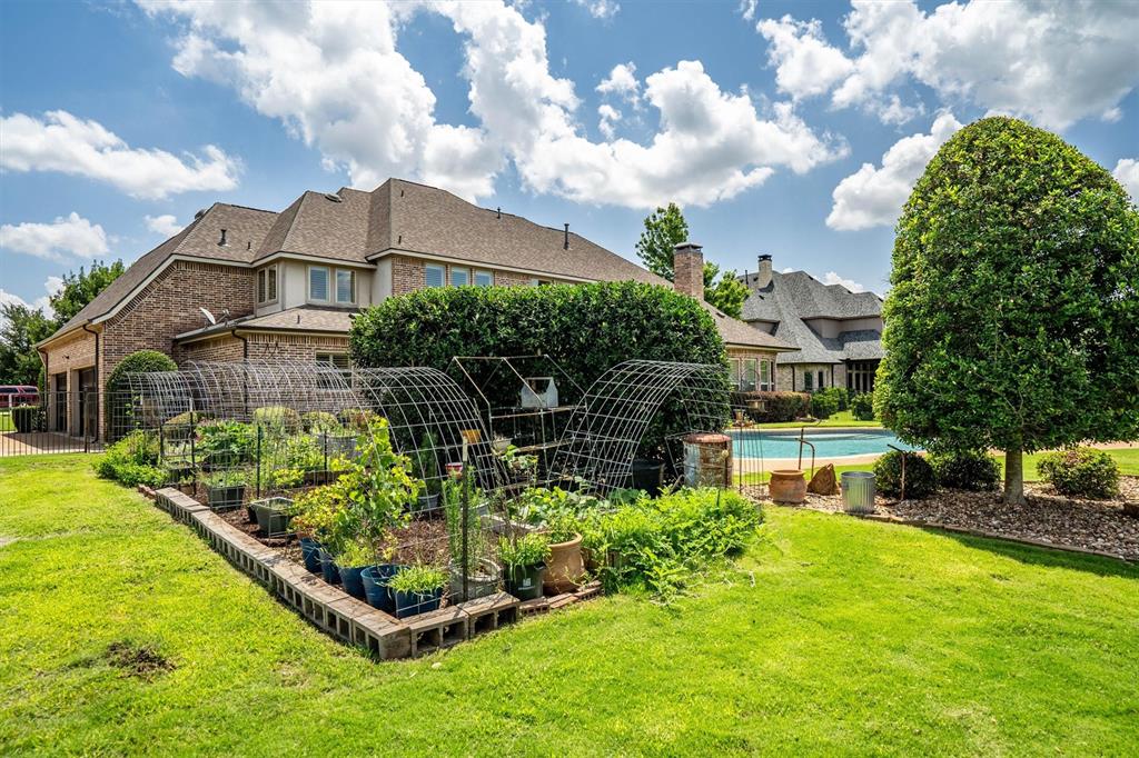 Bella Lago - Residential