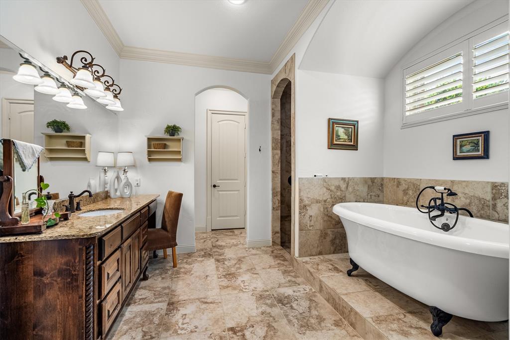 Bella Lago - Residential
