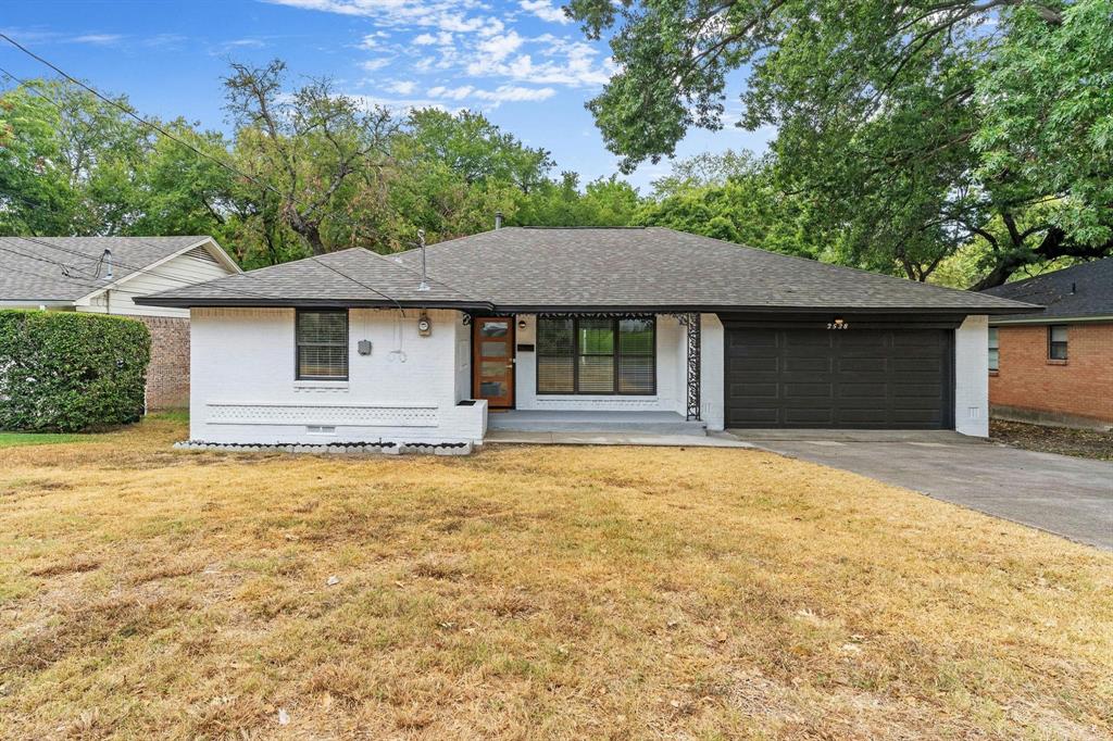 Claremont 04 Inst - Residential Lease