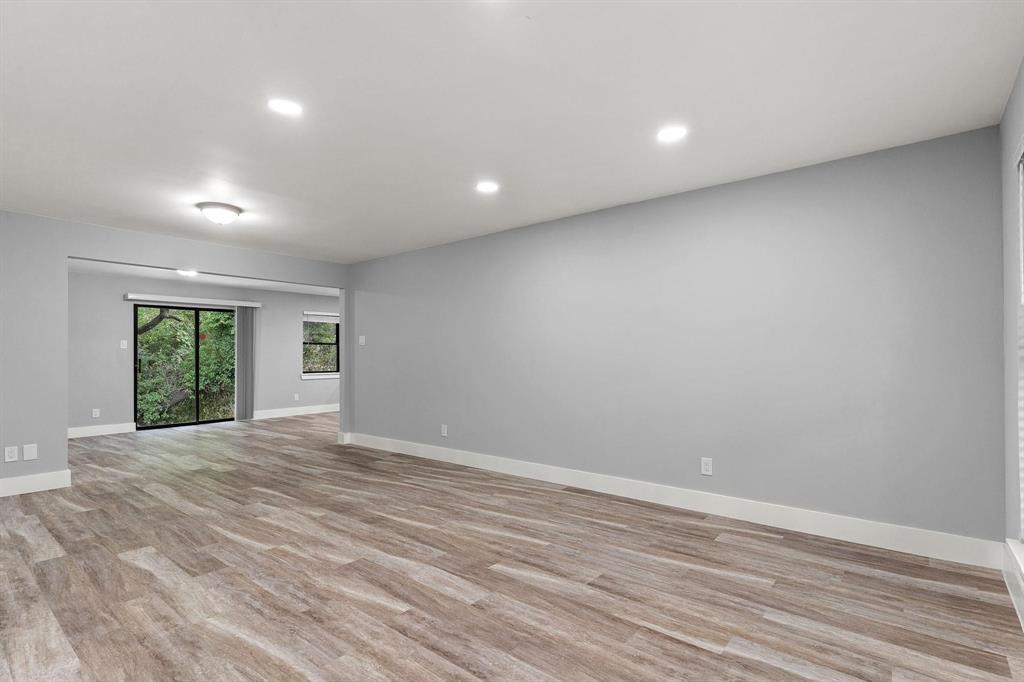 Claremont 04 Inst - Residential Lease