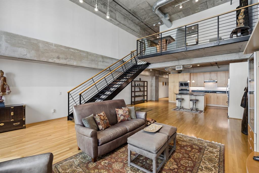 Mckinney Condo 1999 - Residential