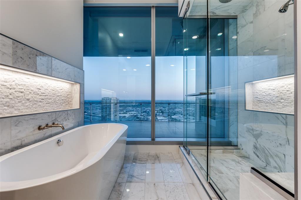 BLEU CIEL CONDO - Residential