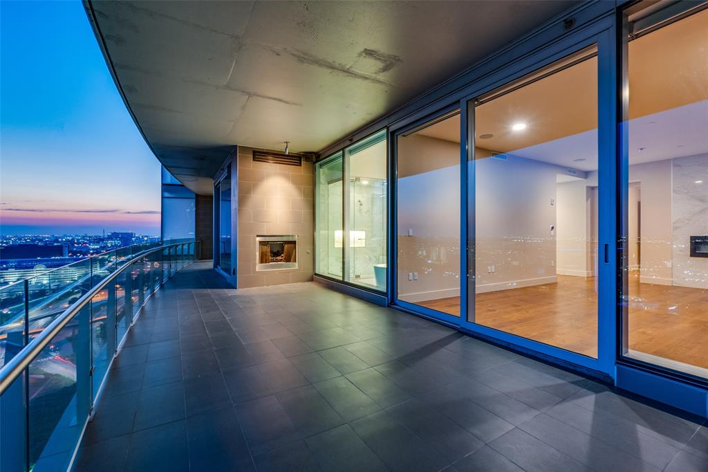BLEU CIEL CONDO - Residential