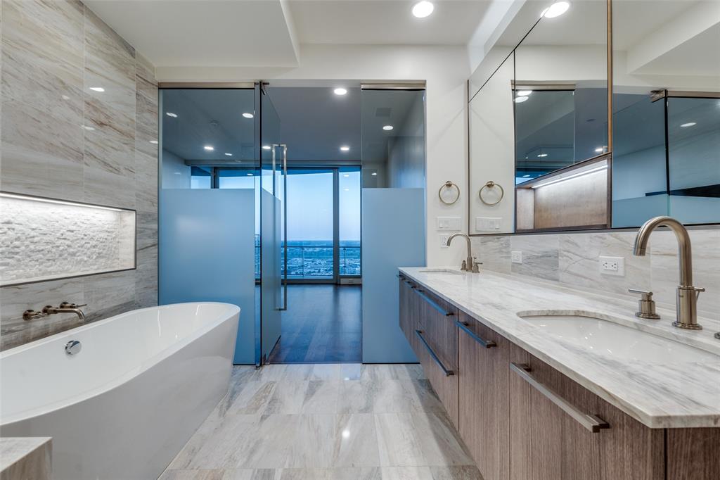 BLEU CIEL CONDO - Residential
