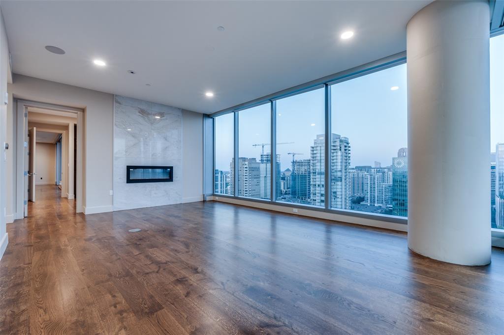 BLEU CIEL CONDO - Residential