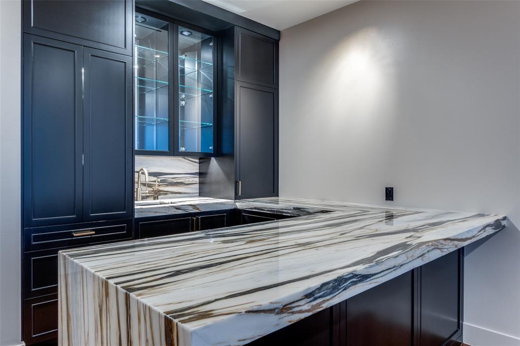 BLEU CIEL CONDO - Residential