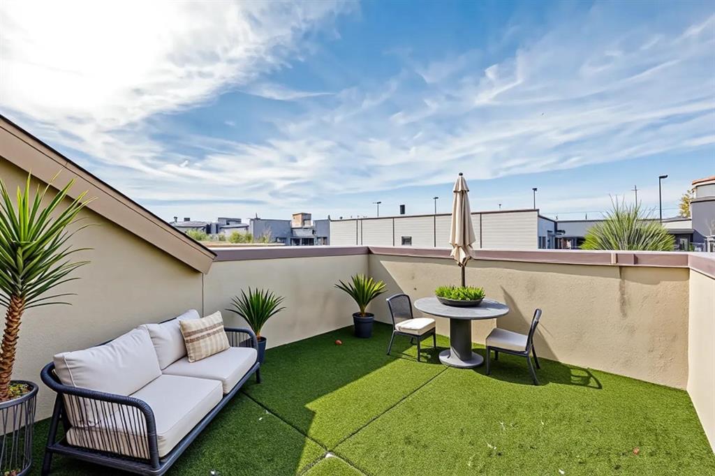 Wycliff Heights Condo - Residential