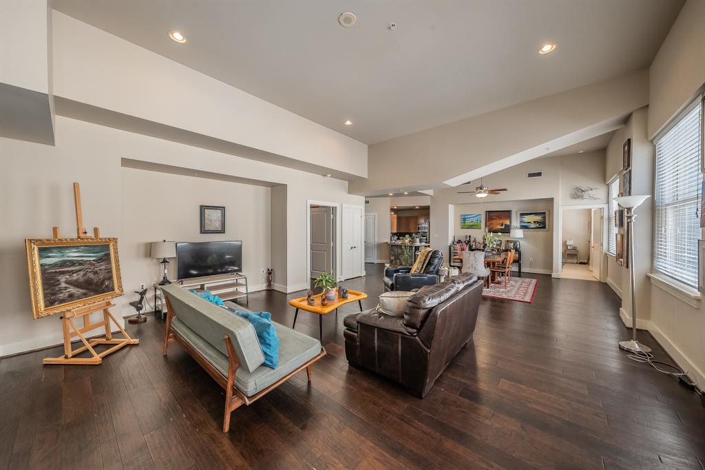 Neil P At Burnett Park Condo - Residential