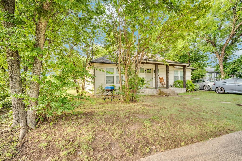 TOWN - WAXAHACHIE - Residential
