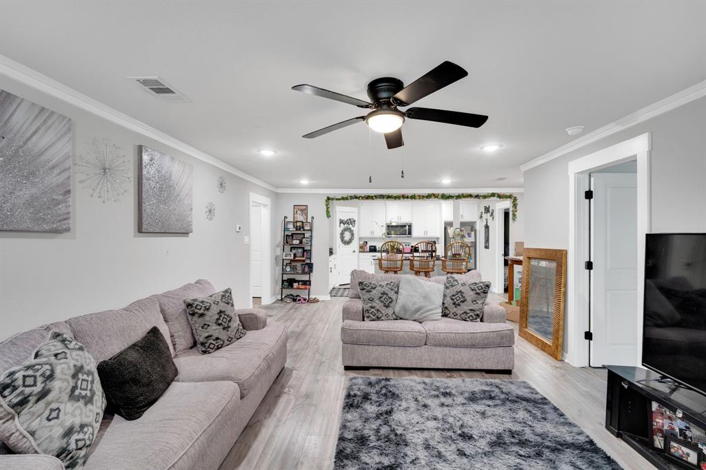 TOWN - WAXAHACHIE - Residential