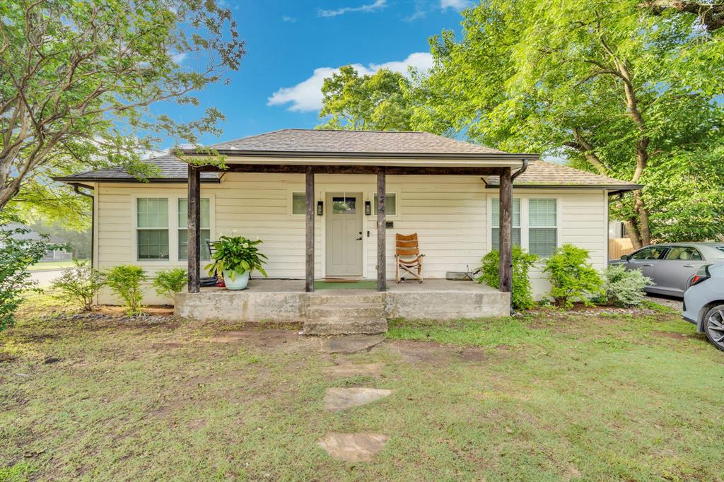 TOWN - WAXAHACHIE - Residential