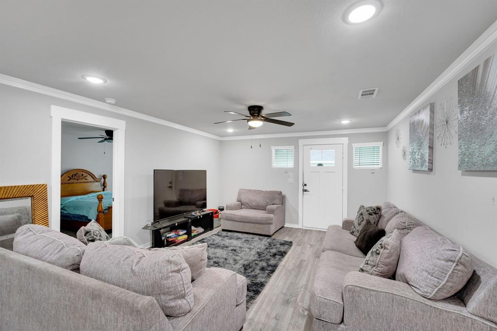 TOWN - WAXAHACHIE - Residential
