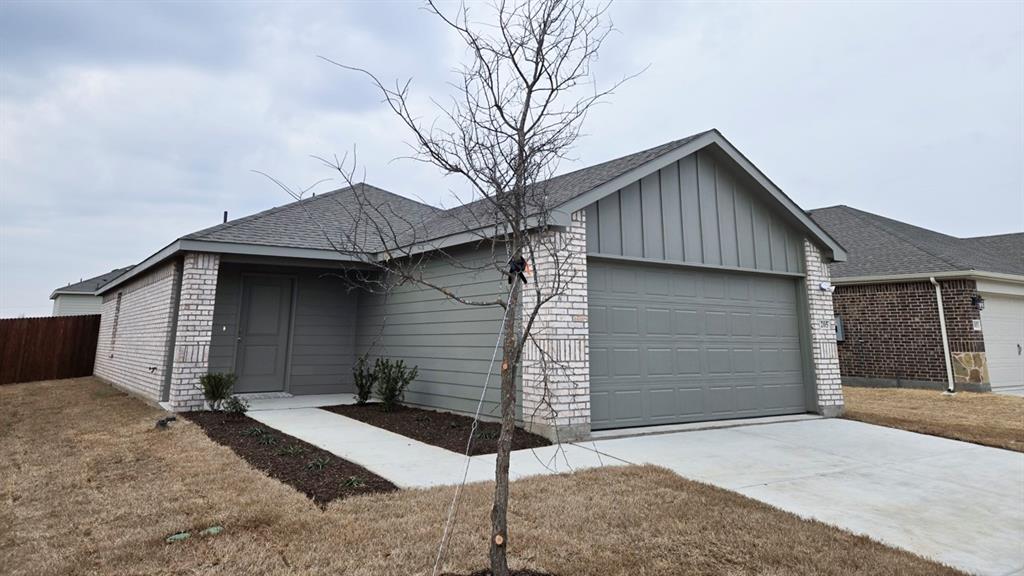 Leonard Crossing - Residential