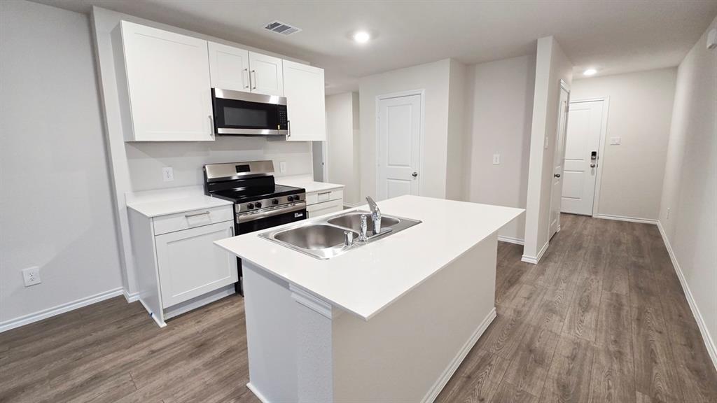 Leonard Crossing - Residential