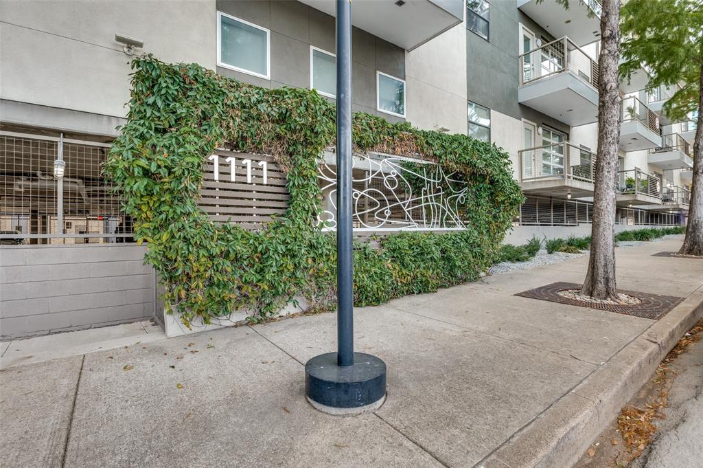 Buzz Condo - Residential