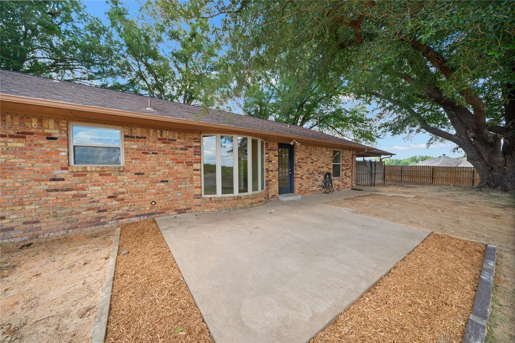 T QUEVADO - Residential