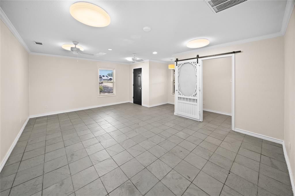 T QUEVADO - Residential
