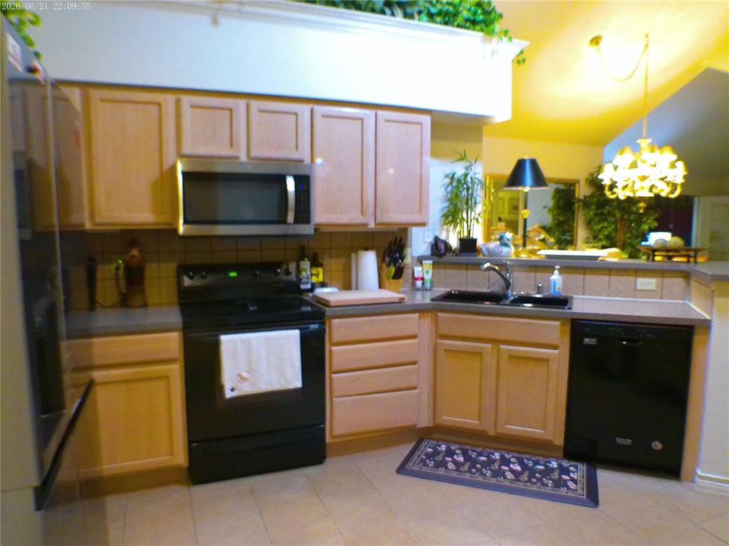 Pebblebrook Village Condo - Residential