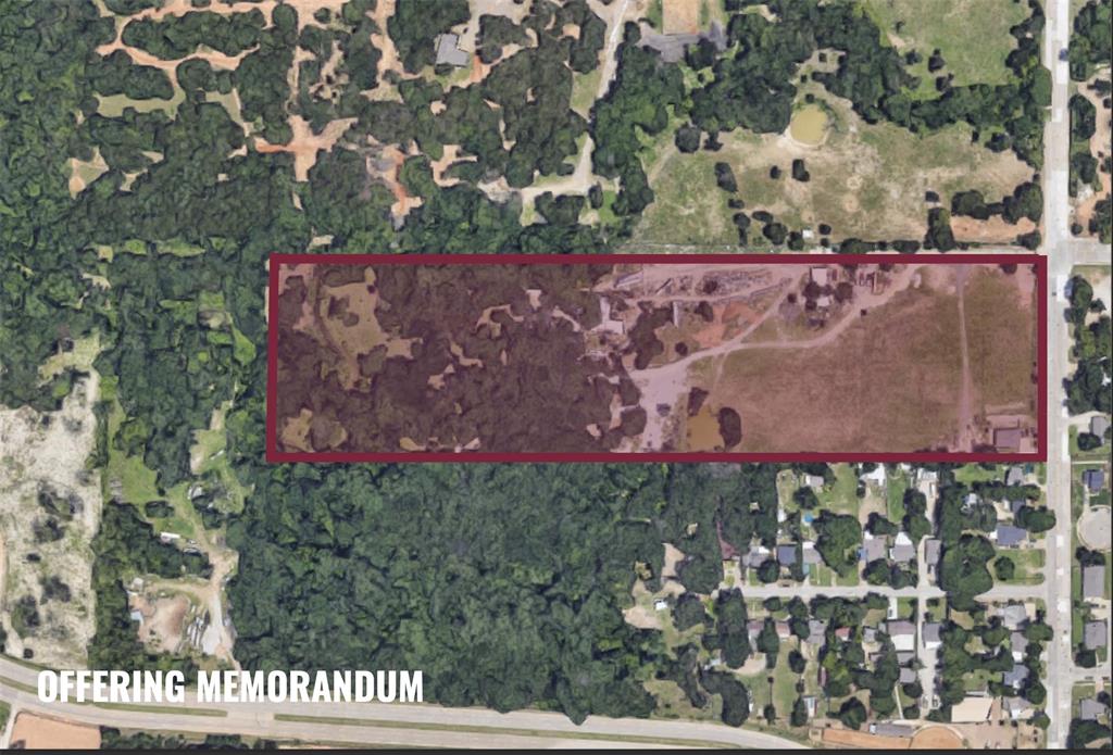 Prime Development Opportunity in Southeast Dallas
16.995 acres strategically located between Highway 175 to the north, I-20 to the south, and Highway 635 to the east. This property offers approximately 790,520 total square feet with city water, sewer, and electricity already in place. Currently zoned R-10(A) Single Family, allowing for residential development with minimum 10,000 SF lots.

A 1,200 SF structure is included on the site, providing immediate utility or potential office or storage use during development. With a competitive asking price of 6.95 per SF, this tract presents an excellent opportunity for builders, investors, or developers seeking well-located land within close proximity to major highways, schools, retail, and employment centers.

Do not miss this chance to acquire a large parcel in the path of growth with infrastructure already in place.