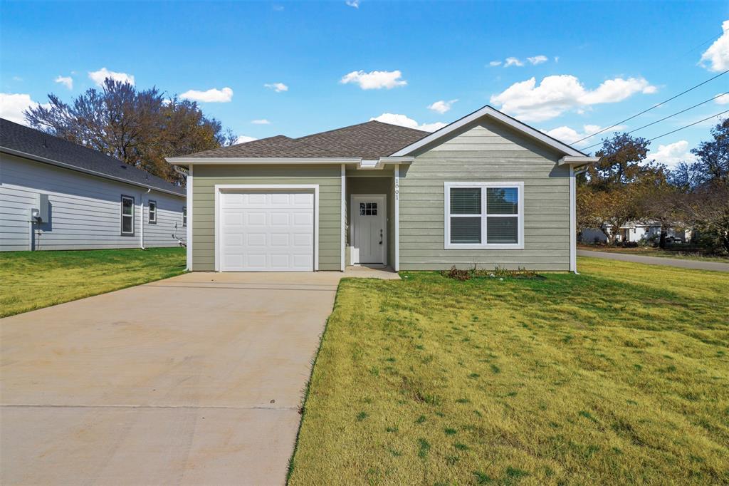 **NOW OFFERING 2 WEEKS FREE RENT WITH IMMEDIATE MOVE-IN!** 
BEAUTIFUL new construction home with 4 beds, 2 and a half baths. Open concept floor plan with great features such as premium flooring and granite countertop. Spacious master bedroom and suite bath with a gorgeous enclosed glass shower door and double vanity. The kitchen features an island with kitchen sink. Approaching the rear of the home is a fully wood fence! Pets OK with deposit. Must make approx 3x the rent as income. FYI, the First month’s rent isn’t due until move-in. The security deposit is equal to one month’s rent and is due when approved and signed your lease.