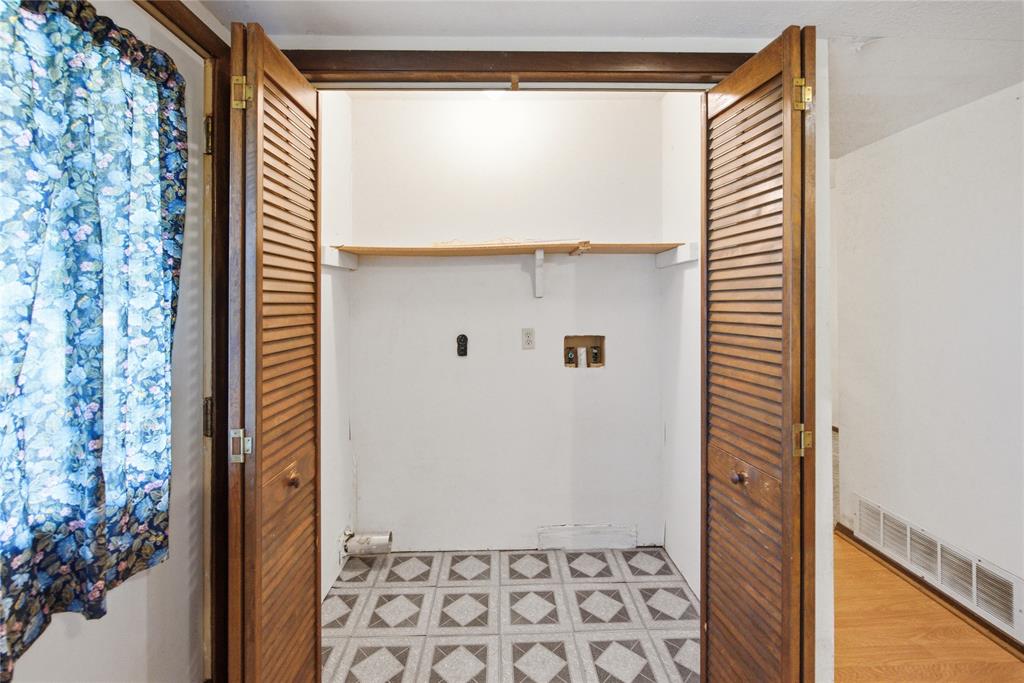 AO128 CARPENTER, J.W. - Residential