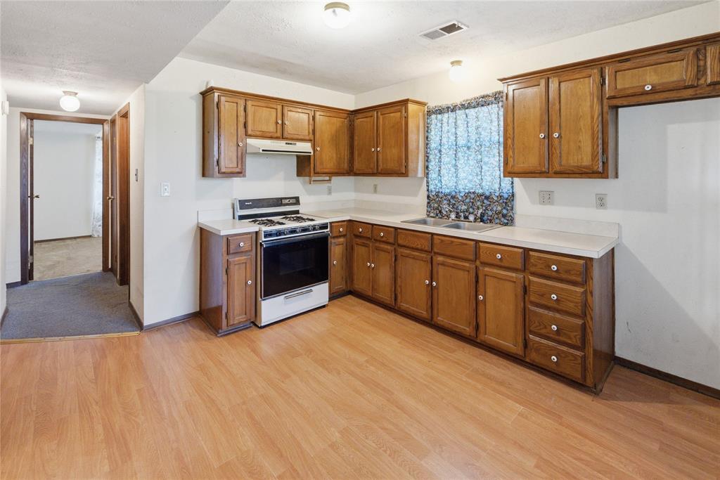 AO128 CARPENTER, J.W. - Residential