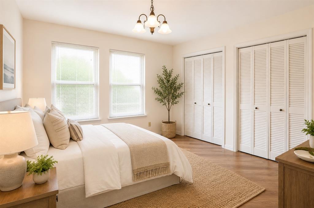 Oaks On Montfort Condos - Residential
