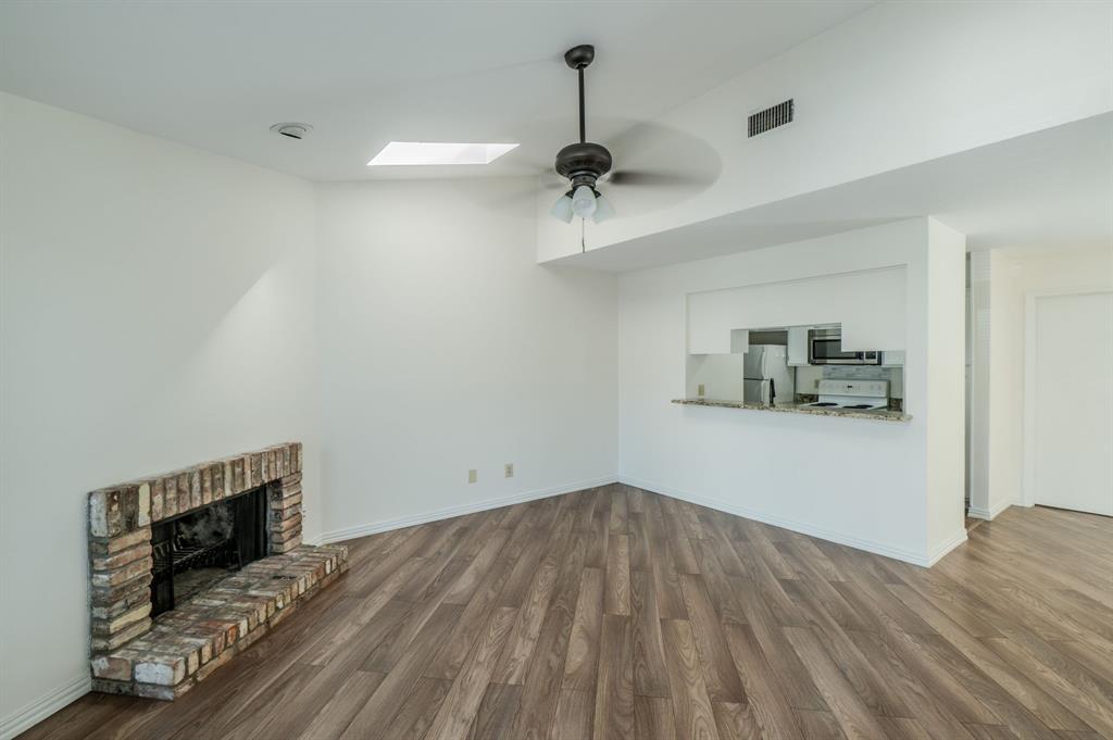 Oaks On Montfort Condos - Residential
