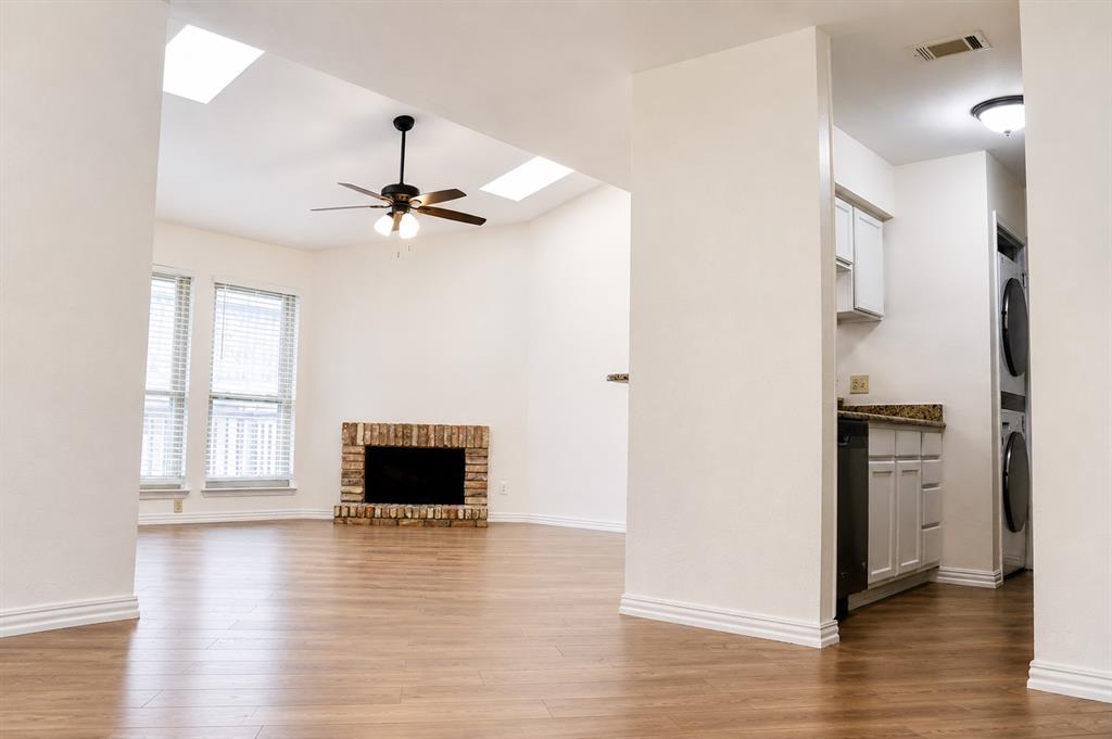 Oaks On Montfort Condos - Residential