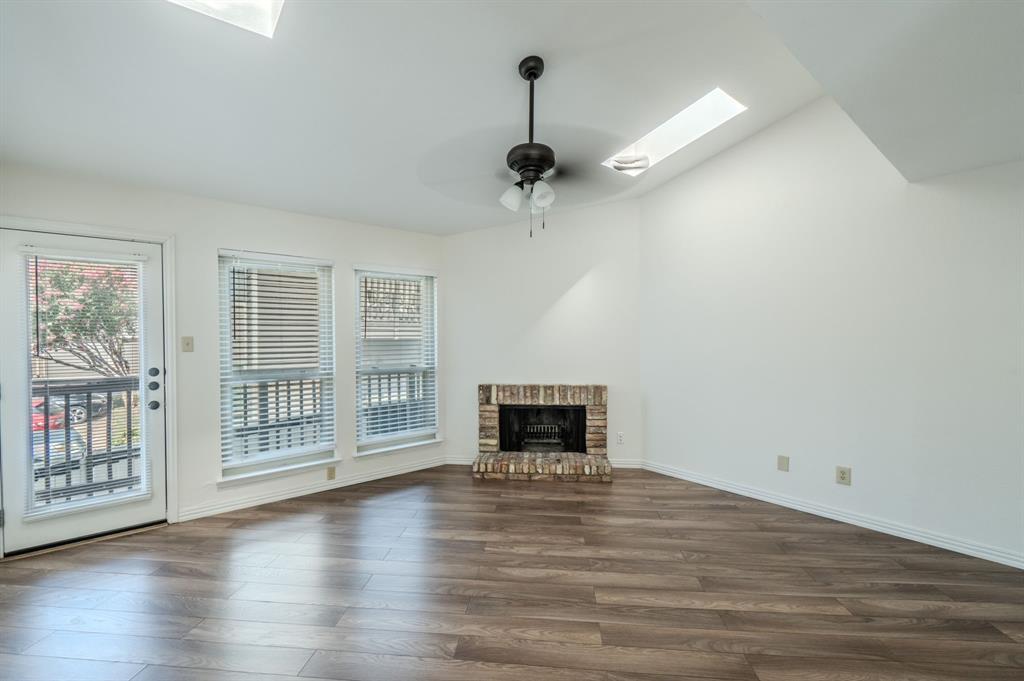 Oaks On Montfort Condos - Residential