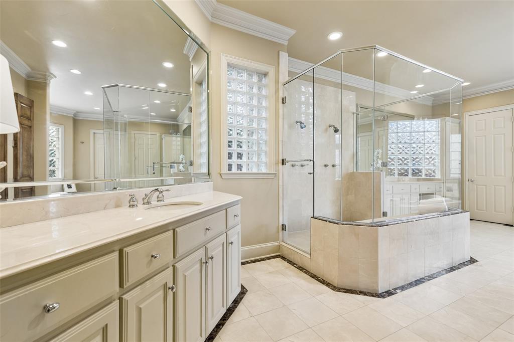 Oaktree Ph Four - Residential