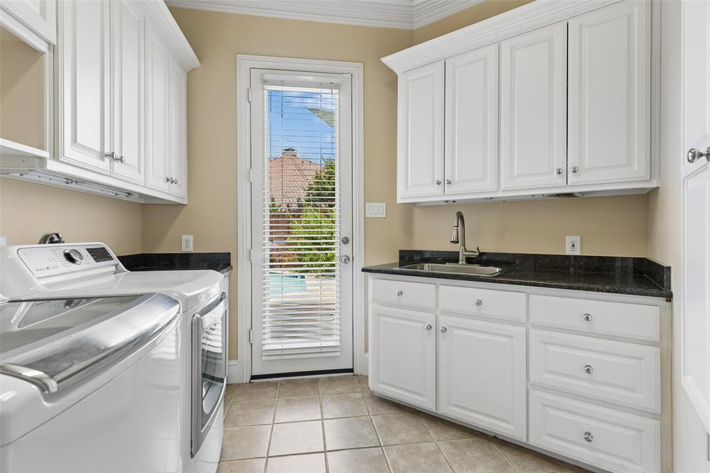 Oaktree Ph Four - Residential