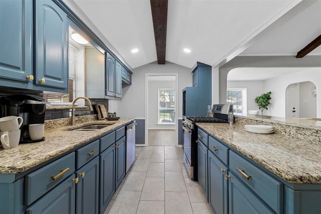 Southgate Manor 04 - Residential
