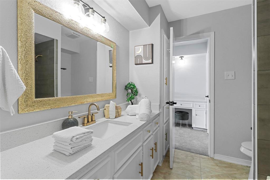 Southgate Manor 04 - Residential
