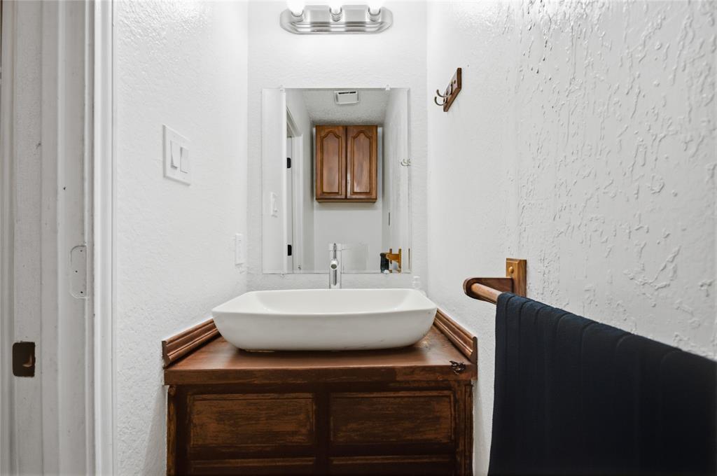 Howard M B Estates - Residential