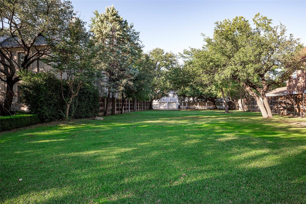 Gorgeous building site in HIGHLAND PARK! Already cleared and waiting for your vision to be built. 75 by 180 lot. On a quiet street one block from the DCC golf course! Walking distance to the Clubhouse and tennis courts, Highland Park Village, Lakeside Park(Exall), etc. Nationally acclaimed schools, police, and fire.