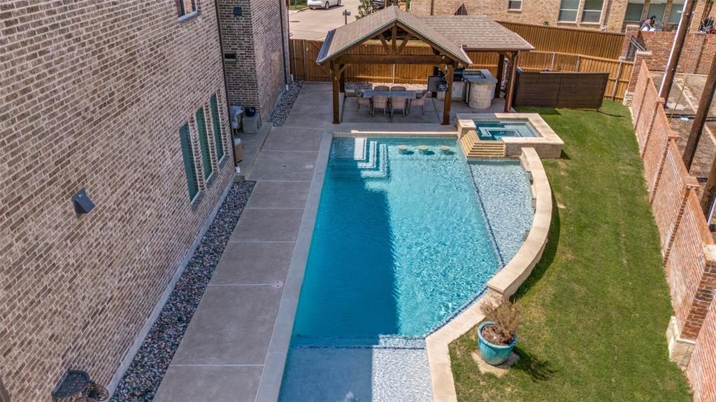 SAVOY LANDING - Residential