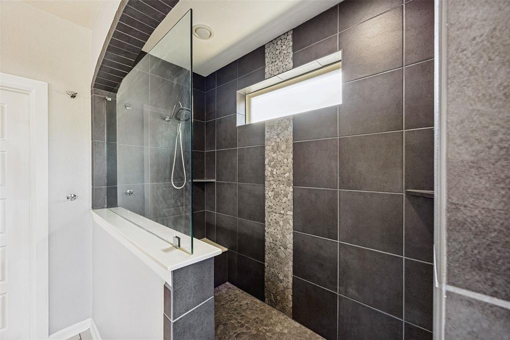 SAVOY LANDING - Residential