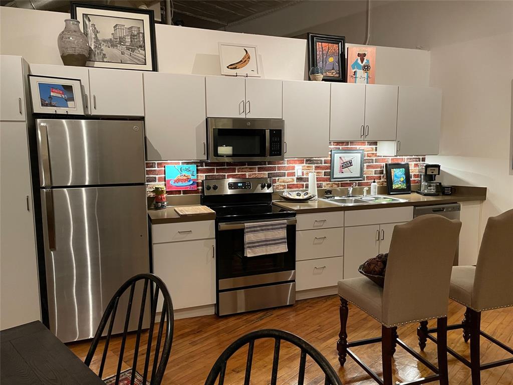 Seegar & Robertson - Residential Lease