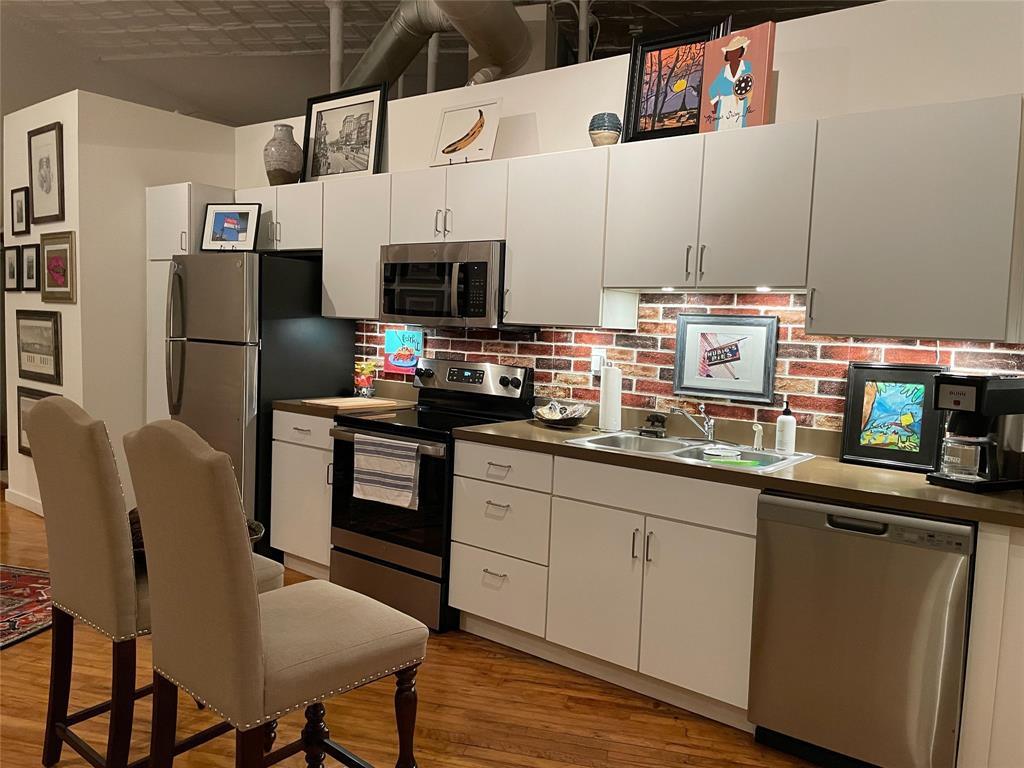 Seegar & Robertson - Residential Lease