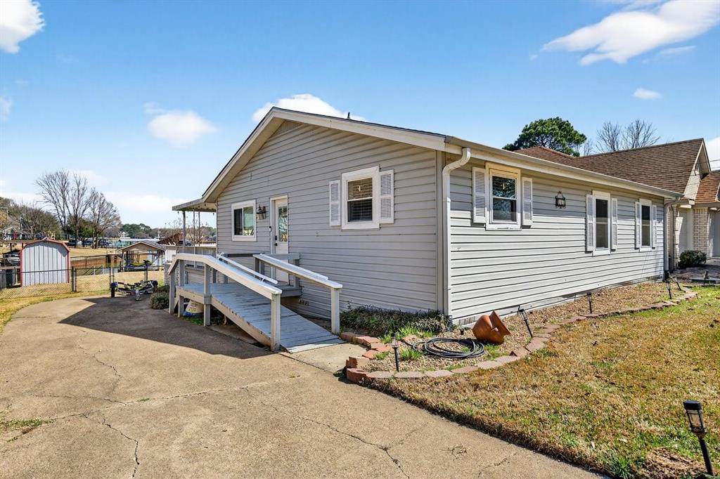 Eastwood Island - Residential