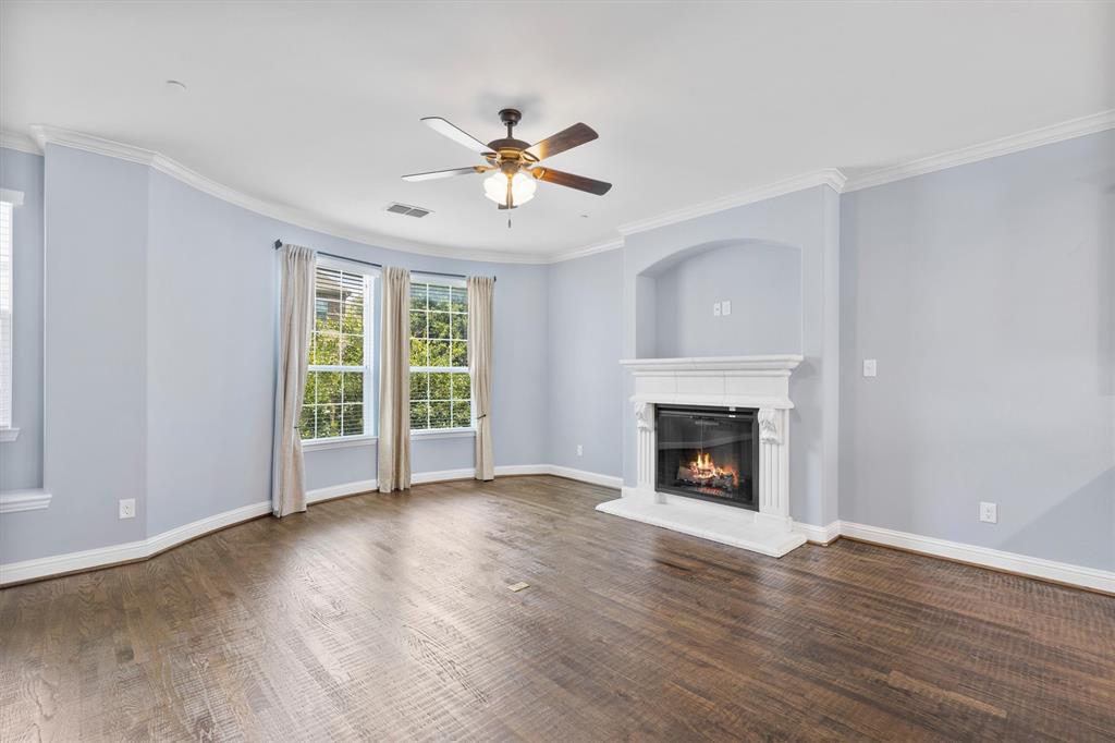 Brownstones At Vista Ridge Con - Residential